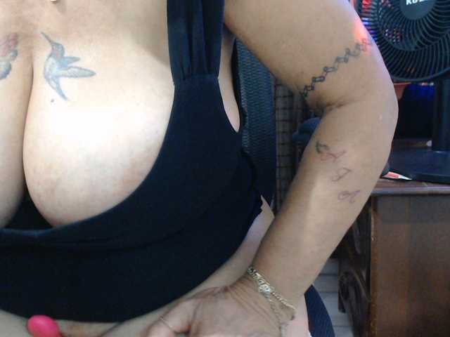 malenasaenz live cam on BongaCams