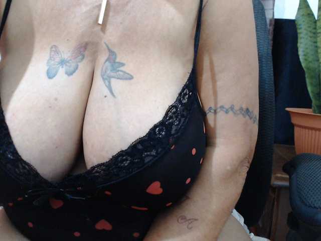 malenasaenz live cam preview