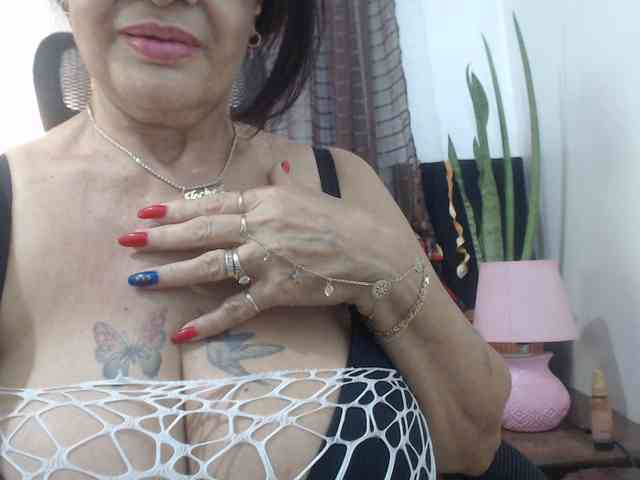 Modelo: malenasaenz