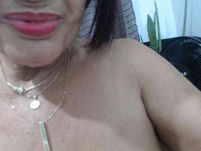Modelo: malenasaenz