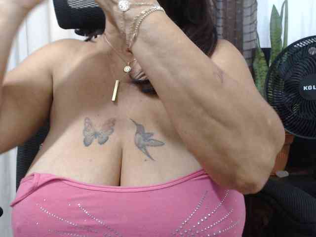 Modelo: malenasaenz