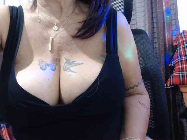 Modelo: malenasaenz