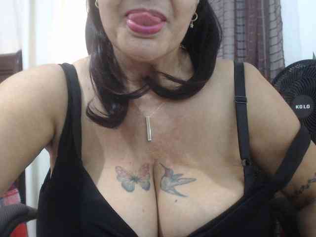 Modelo: malenasaenz