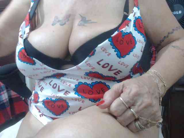 Modelo: malenasaenz