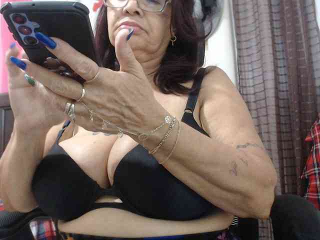 Modelo: malenasaenz