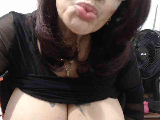 Modelo: malenasaenz