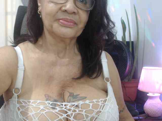 Modelo: malenasaenz