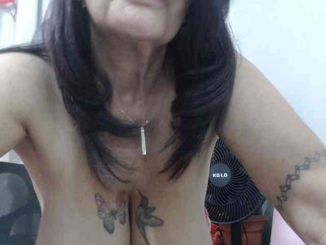 Modelo: malenasaenz