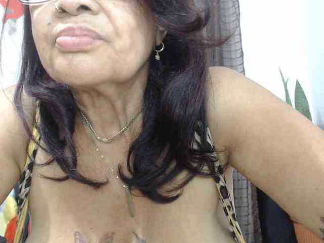 Modelo: malenasaenz