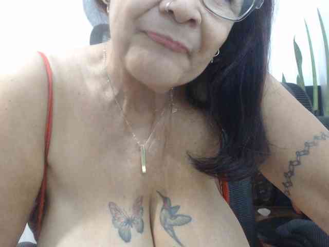 Modelo: malenasaenz