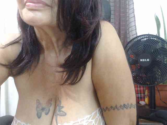 Modelo: malenasaenz