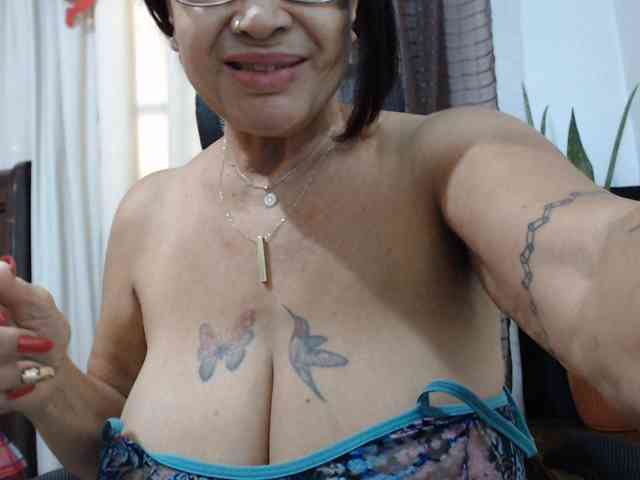 Modelo: malenasaenz
