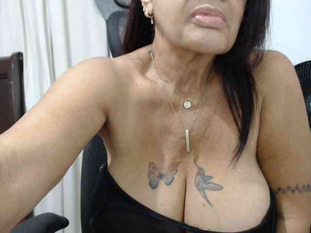Modelo: malenasaenz