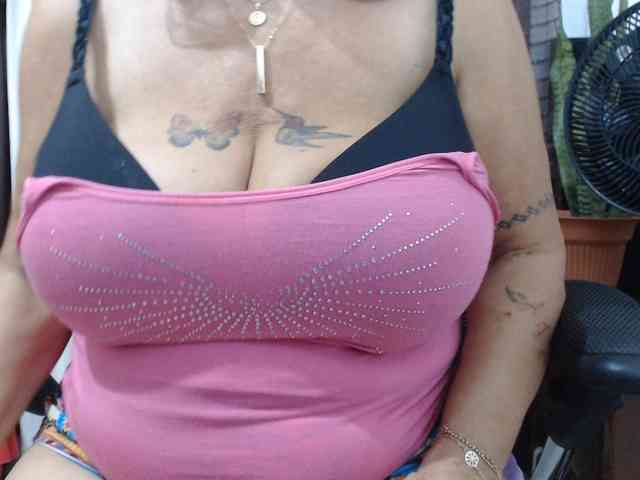 Modelo: malenasaenz