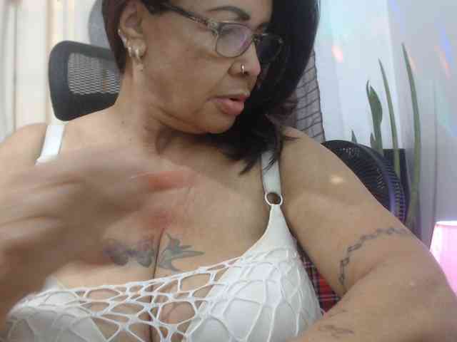 Modelo: malenasaenz