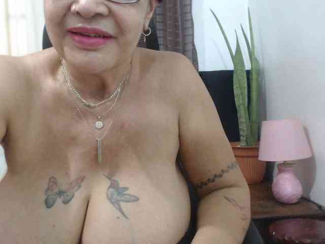 Modelo: malenasaenz