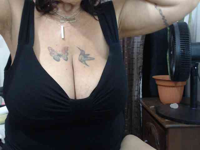 Modelo: malenasaenz