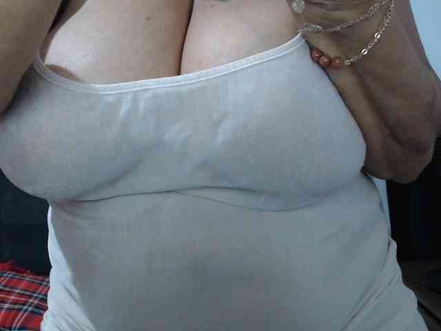 Modelo: malenasaenz