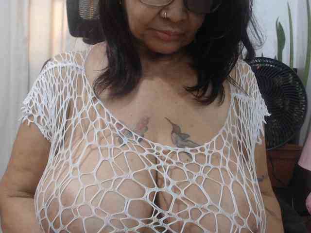 Modelo: malenasaenz