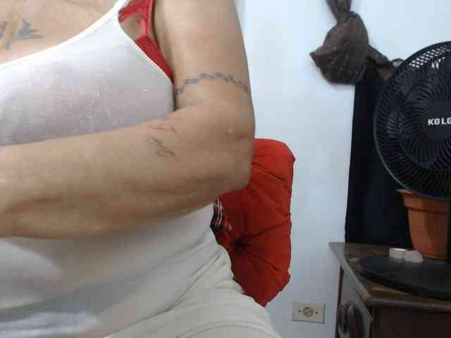 Modelo: malenasaenz