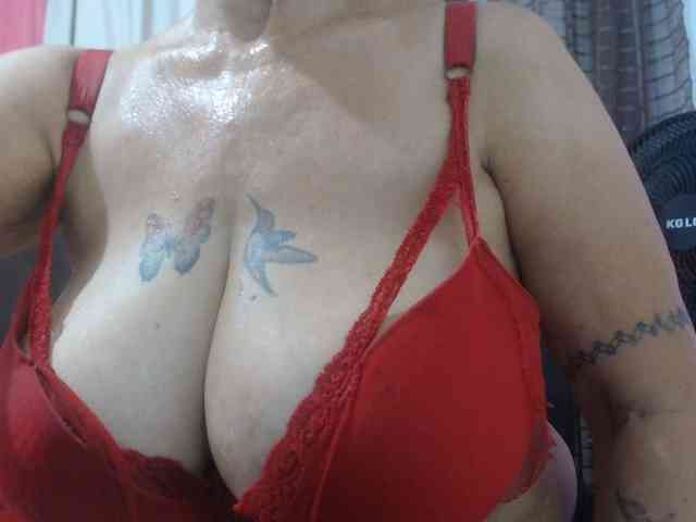 Modelo: malenasaenz