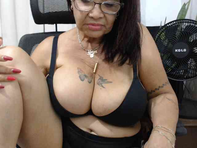 malenasaenz Live Webcam on BongaCams