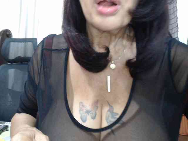 Modelo: malenasaenz