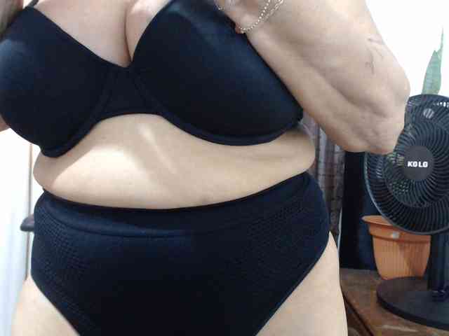 Modelo: malenasaenz