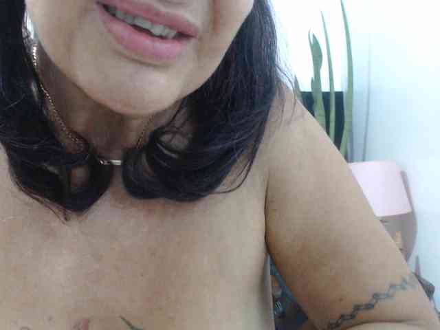 Modelo: malenasaenz