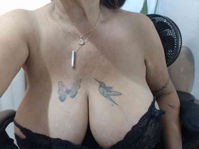 Modelo: malenasaenz