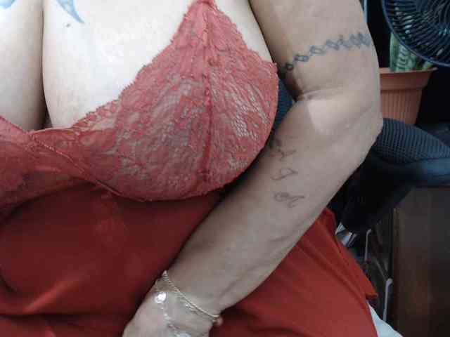 malenasaenz Live Webcam on BongaCams