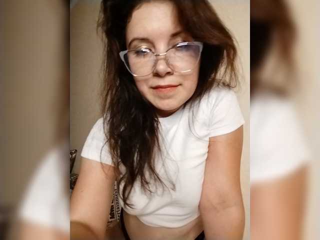 AZET-9 live cam on BongaCams