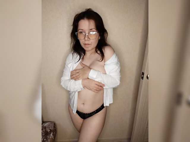 AZET-9's BongaCams show and profile