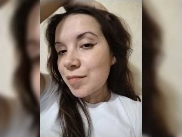 AZET-9 live cam on BongaCams
