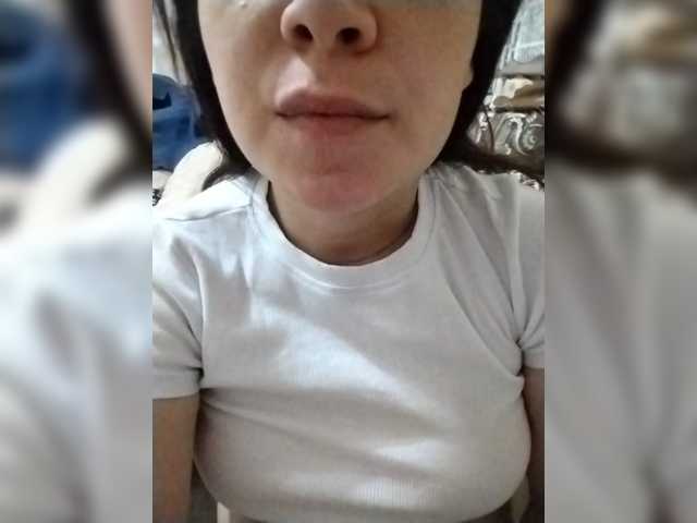 AZET-9 live cam on BongaCams