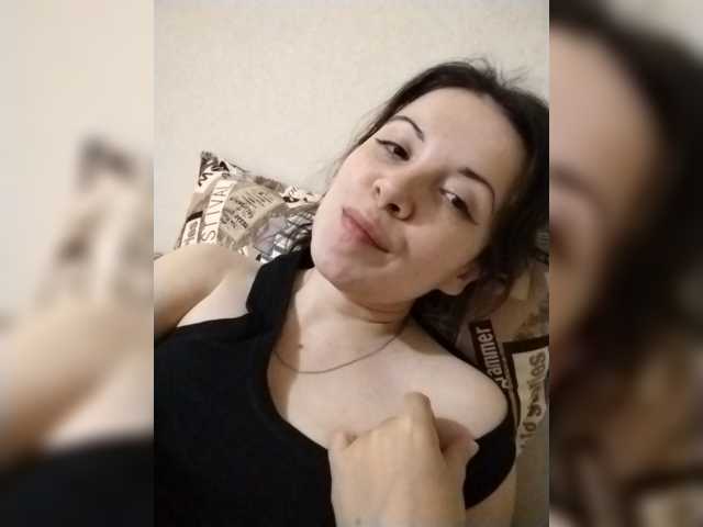 AZET-9 live cam on BongaCams