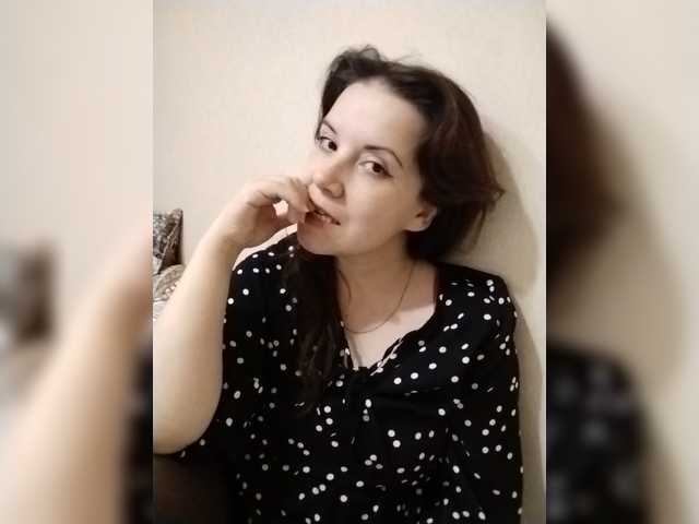 AZET-9 live cam on BongaCams