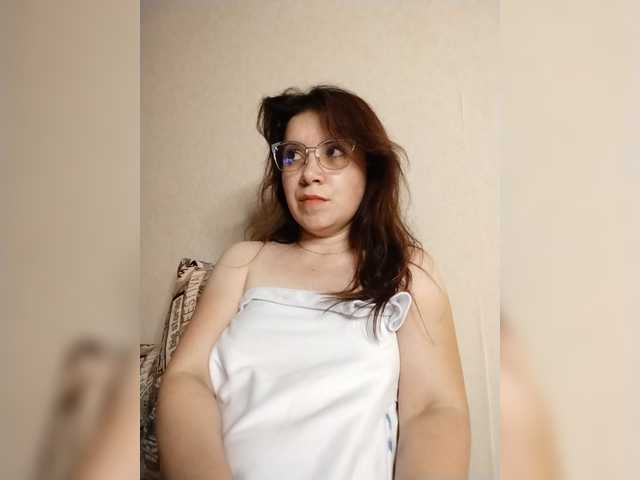 AZET-9 live cam on BongaCams