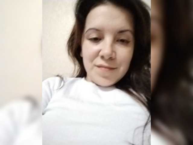 MilfDana live cam preview