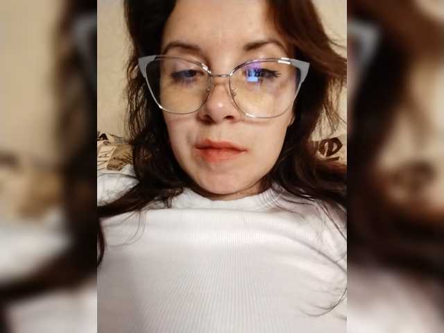 AZET-9 live cam on BongaCams