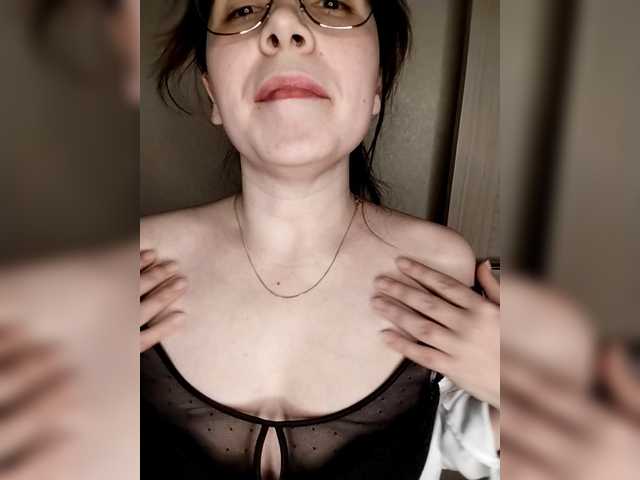 AZET-9's BongaCams show and profile