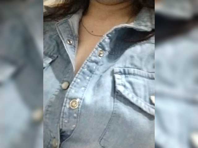 AZET-9's BongaCams show and profile