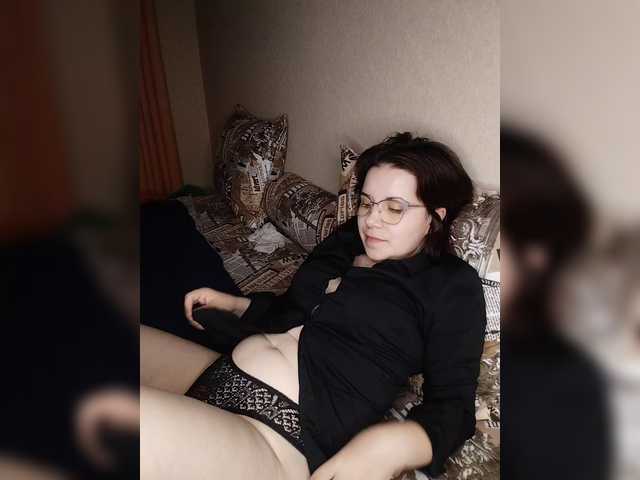 AZET-9's BongaCams show and profile