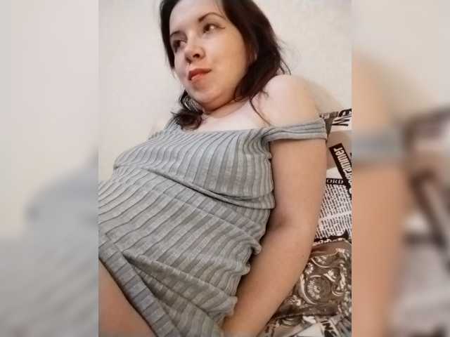 AZET-9 live cam on BongaCams