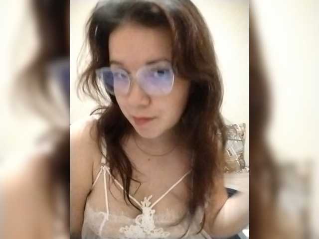 BabyCatty live webcam show