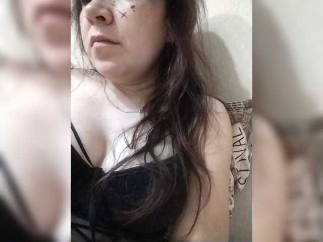 AZET-9 live cam on BongaCams