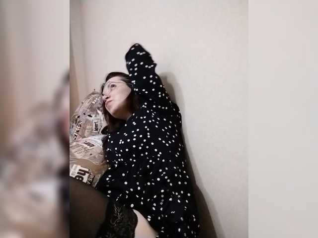 AZET-9 live cam on BongaCams