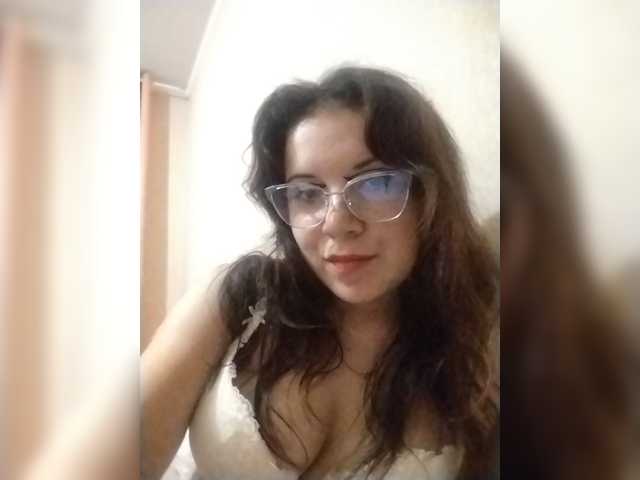 AZET-9 live cam on BongaCams