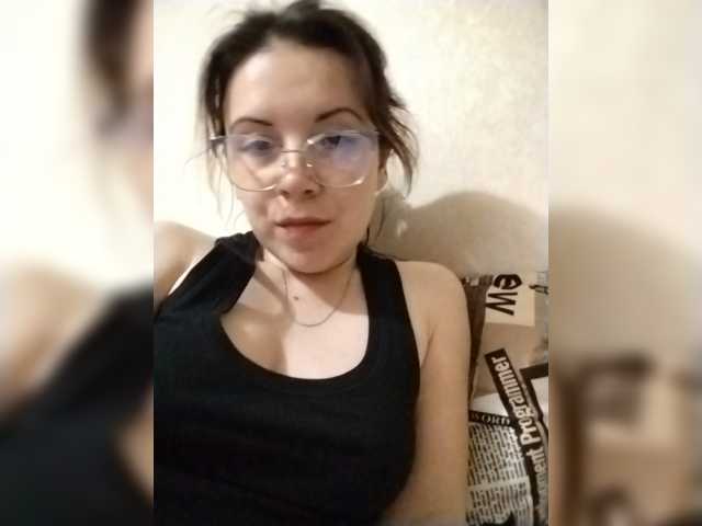 AZET-9 live cam on BongaCams