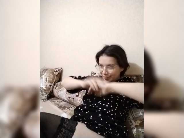 AZET-9 live cam on BongaCams